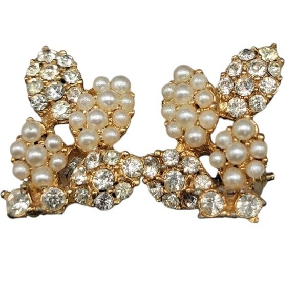 Kramer Vintage 1940s Clip On Earrings Faux Pearl Rhinestones Gold Tone Signed - Picture 10 of 11